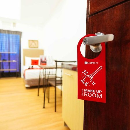 Reddoorz Plus Near Commonwealth Regalado Quezon City Dış mekan fotoğraf