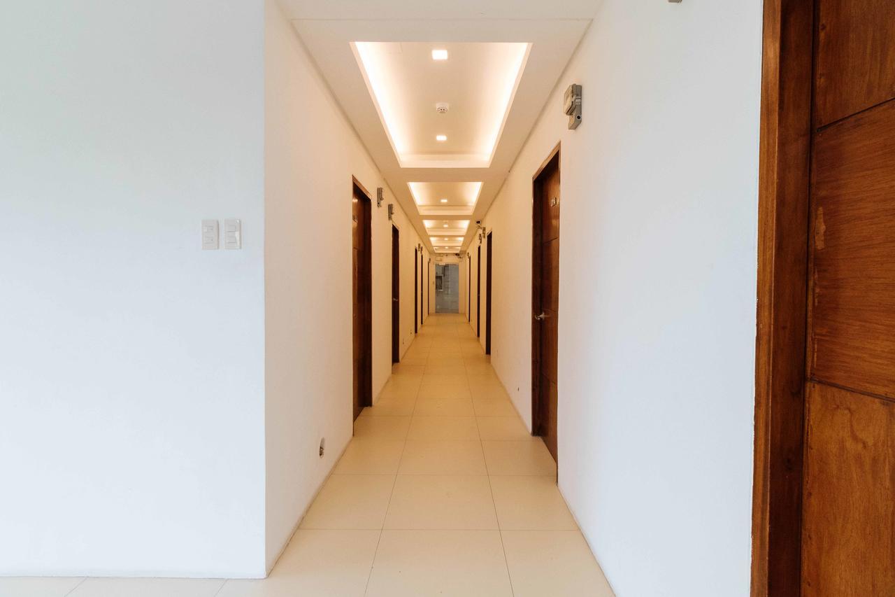Reddoorz Plus Near Commonwealth Regalado Quezon City Dış mekan fotoğraf
