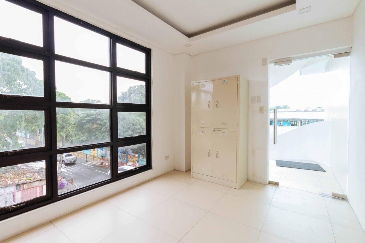 Reddoorz Plus Near Commonwealth Regalado Quezon City Dış mekan fotoğraf