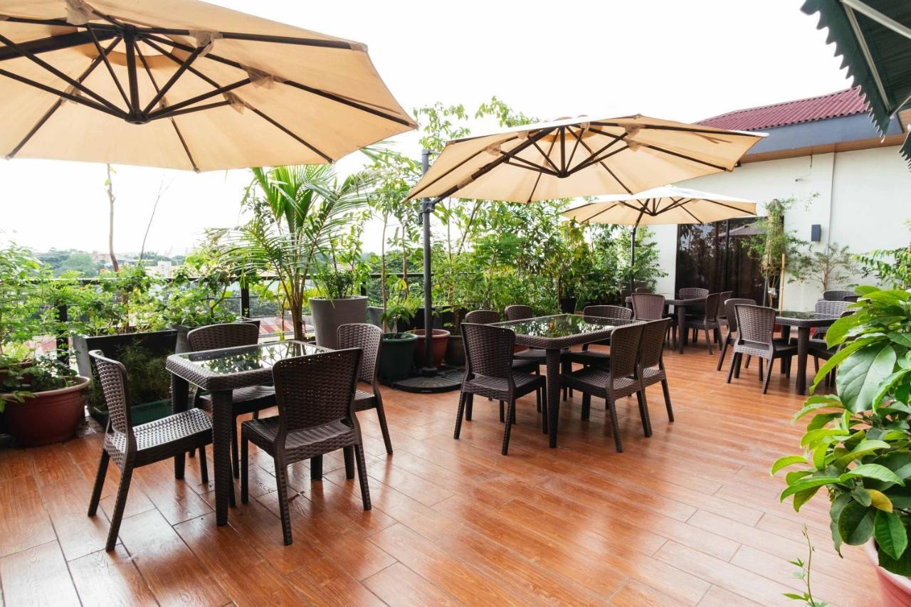 Reddoorz Plus Near Commonwealth Regalado Quezon City Dış mekan fotoğraf
